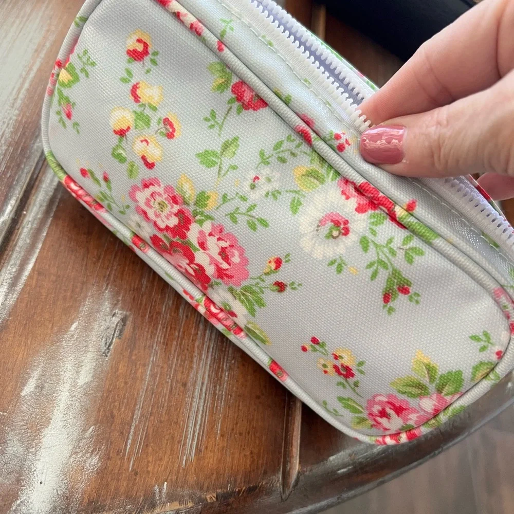 Cath Kidston White and Floral Cosmetic Bag - Picture 3 of 9